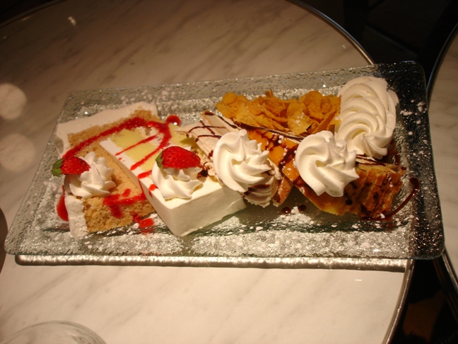 ケーキ盛り合わせ