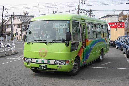 岐阜県　岐南町コミュニティバス「にじバス｣　２００４年３月撮影