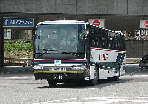 名鉄バスセンター出口にて06年5月撮影　三重交通「かの里富田病院前」ゆき