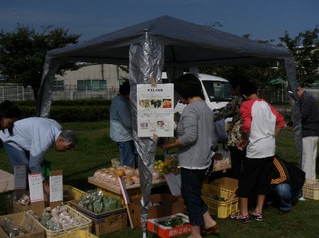 名古屋学生マルシェ (7).JPG