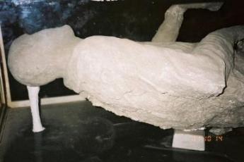 ポンペイ　遺体の石膏型