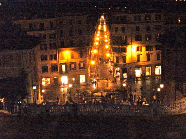 夜のスペイン階段