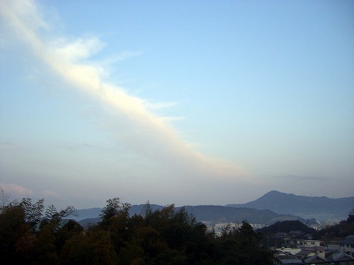 先山の雲