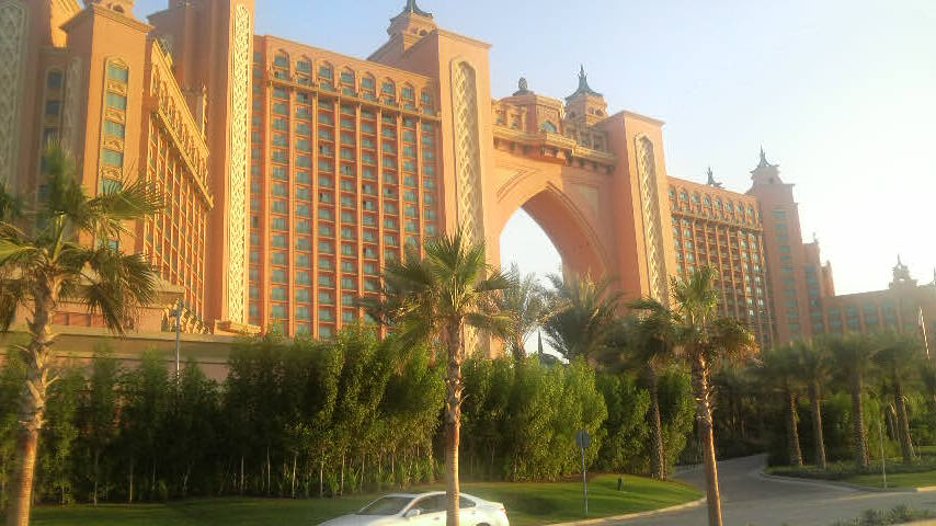 20091214atlantis the plam.jpg