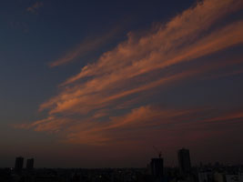 新宿夕焼け雲０７１００７