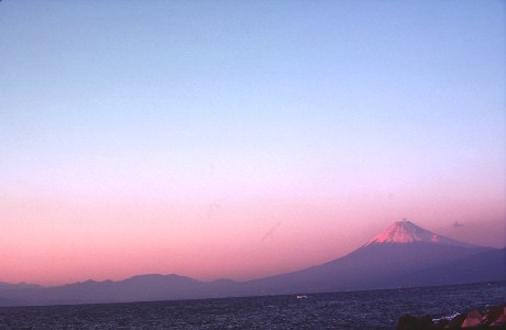 西伊豆戸田港からの赤富士