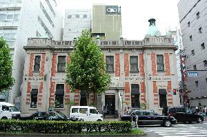 フローイングＫＡＲＡＳＵＭＡ