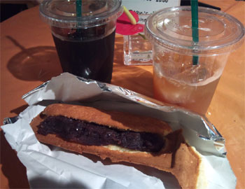 餡子ワッフルドッグ