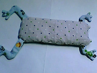 蛙アイピローのおなか