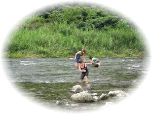 川で・・・２.JPG