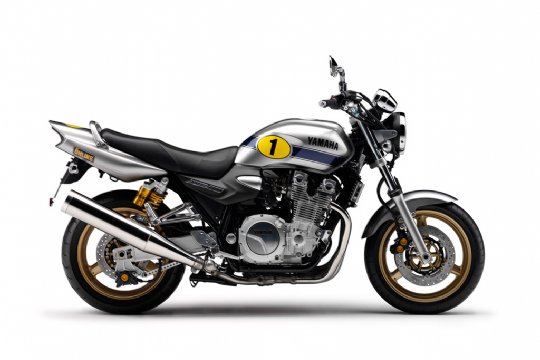 2009-XJR1300-02.jpg