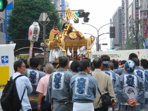 吉祥寺のお祭り.jpg