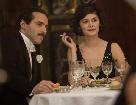 「ココ・アヴァン・シャネル」のオドレイ・トトゥとアレッサンドロ・ニヴォラ