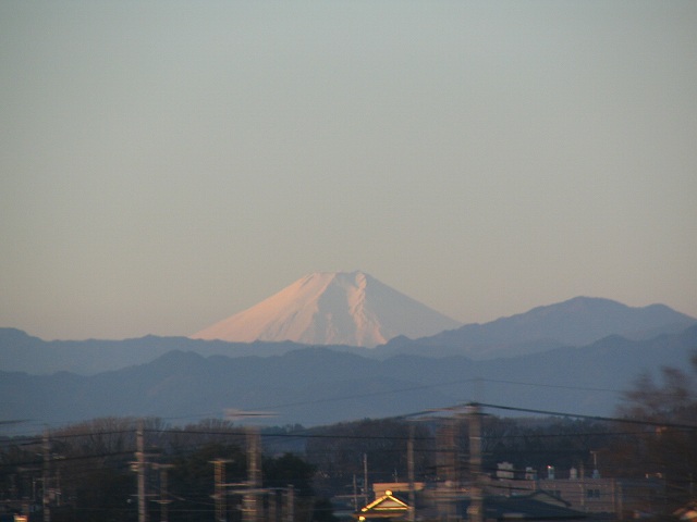 2007/1/14 早朝の大宮近くの車窓から