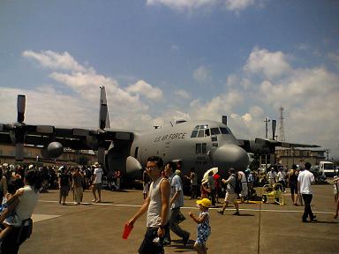 横田基地