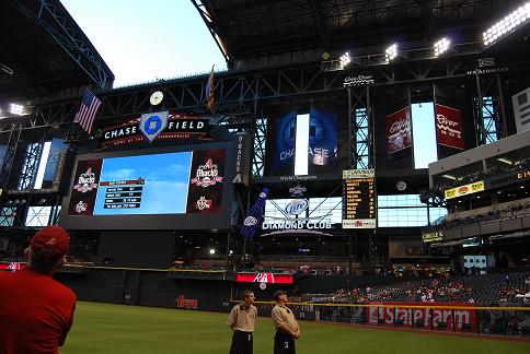 「Chase Field」