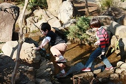公園で