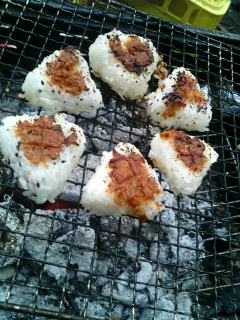 焼きおにぎりタマリマセン