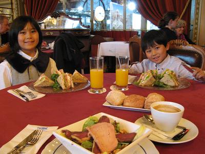 Le Train Bleu03