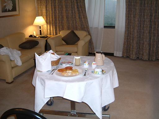 ルームサービス