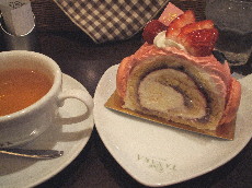 カフェタナカのケーキ.JPG