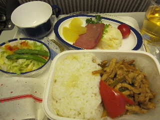 ２５機内食.JPG