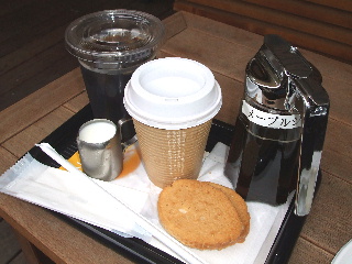 エキュート品川　ＱＢＧでお茶