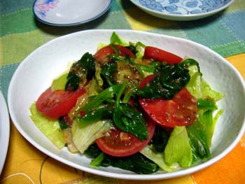 トマトとほうれん草のサラダ