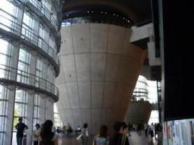 国立新美術館２