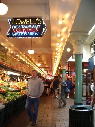 04 Inside of Market