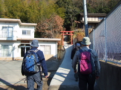 登山口の最上稲荷