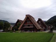 合掌造りの家々