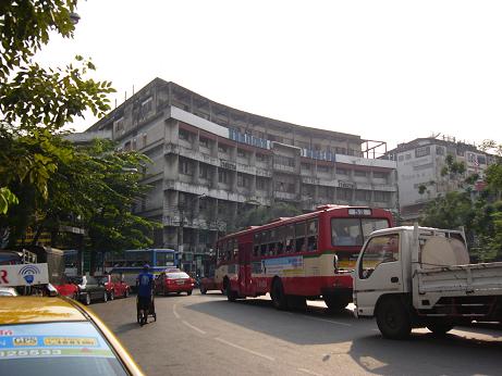 ジュライホテル