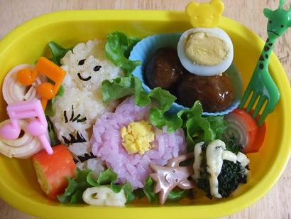 4.24新学期初お弁当～つくしんぼとお花.JPG