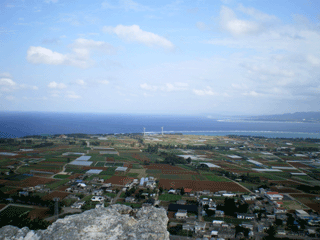 伊江島城山頂上より２