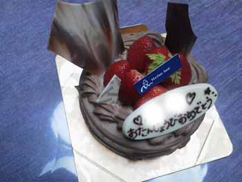 お誕生日ケーキ-1-1.jpg