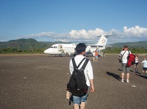 ｺﾓﾄﾞ飛行機.JPG