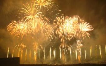 中山競馬場の花火１４