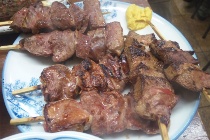 秋田屋・焼鳥.JPG