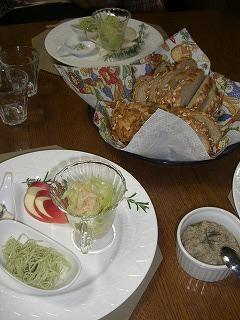 ある日のランチテーブル
