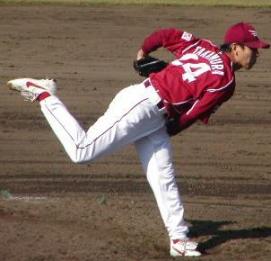 1107高村投球フィニッシュ