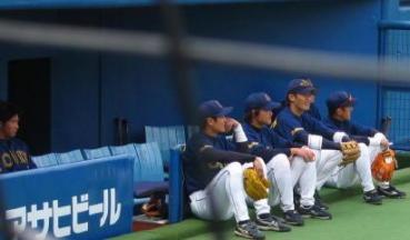 外野陣待ち