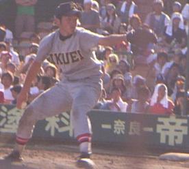 佐藤由フォーム２