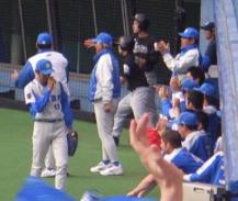 逆転に沸く