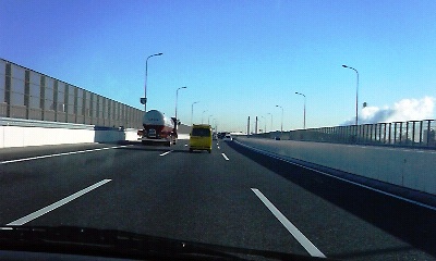 湾岸線本牧埠頭あたり