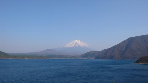 本栖湖からの富士山