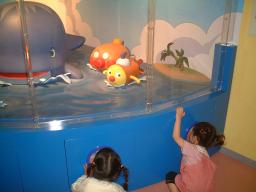 アンパンマンに釘付け２