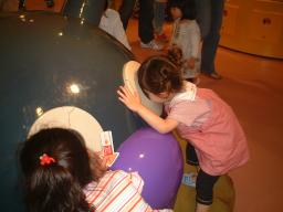 アンパンマンに釘付け３