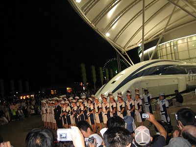 隣のＪＲでも！　終わってからもだらだらしていたおかげで見れたよー！