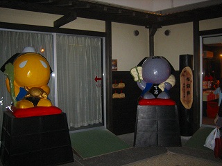 ライトアップされていないから、ちょっと怖い・・・